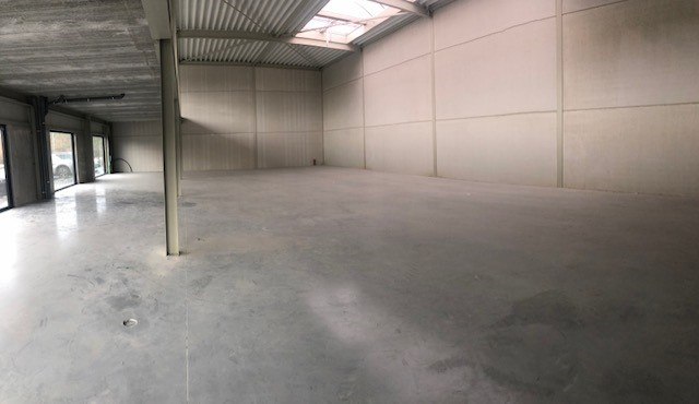 240 m² KMO-unit te koop