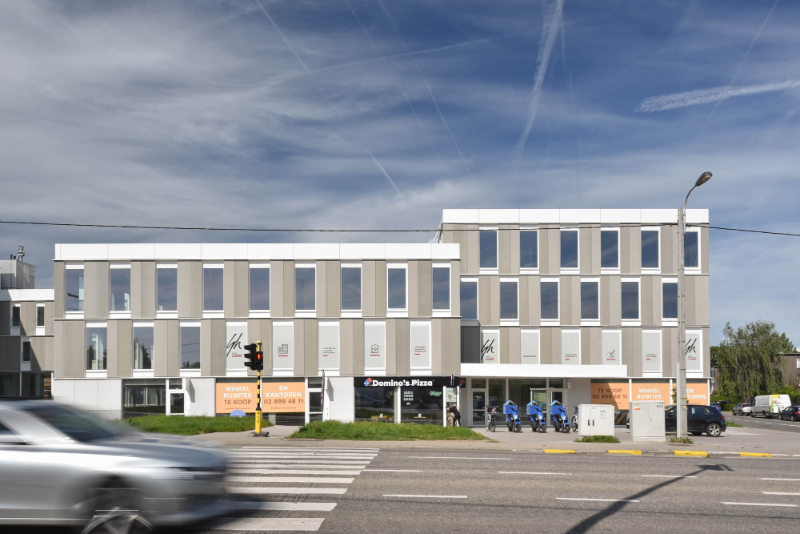 Offices in new project along the Chaussée de Mons in Sint-Pieters-Leeuw