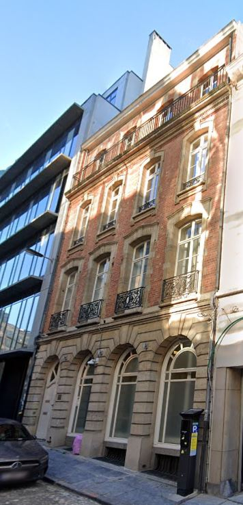 Office building for sale nearby the rue Royale of Brussels
